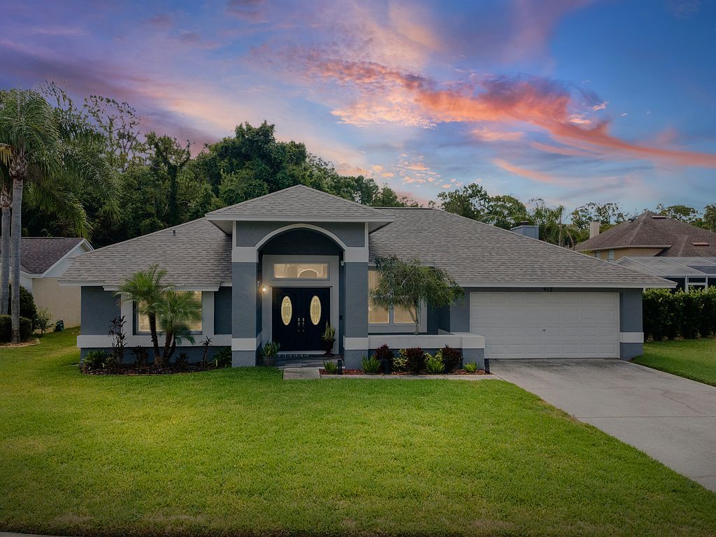 413 Waterford Cir W - Property Image