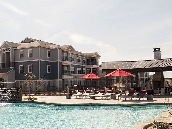 Parallax at Georgetown Apartments Swimming Pool