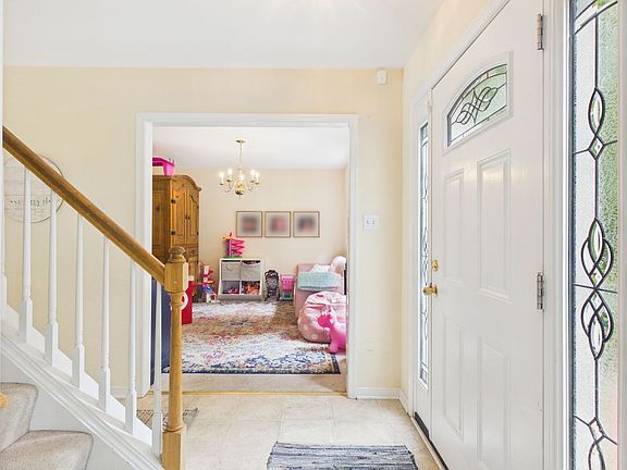 5th image of 6922 Dartmouth Ave