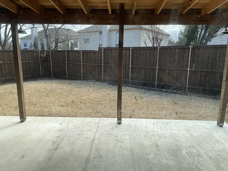 3403 Broadview Ct — Photo 9