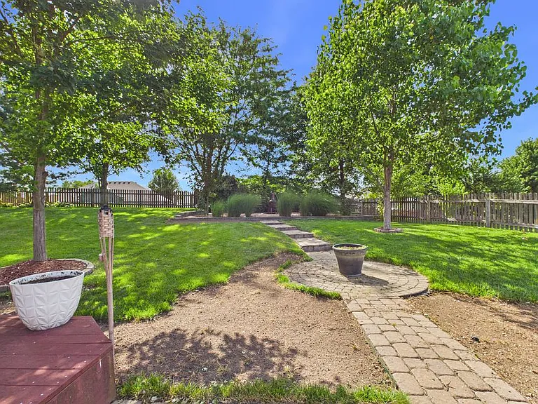 116 Deerfield Dr — Photo 47