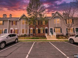 2071 Drake Ct, Mahwah, NJ