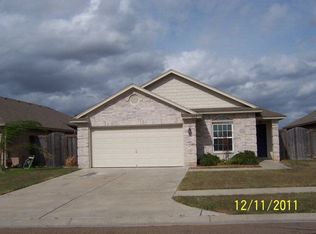 302 Yosemite Dr, Victoria, TX 77904