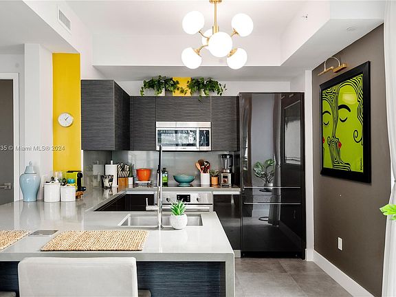 5th image of 1080 Brickell Ave Unit 713