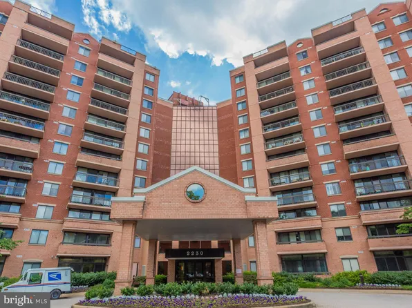 2230 George C Marshall Dr APT 707, Falls Church, VA 22043