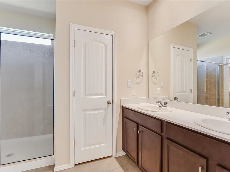 19216 Kimberlite Dr — Photo 6