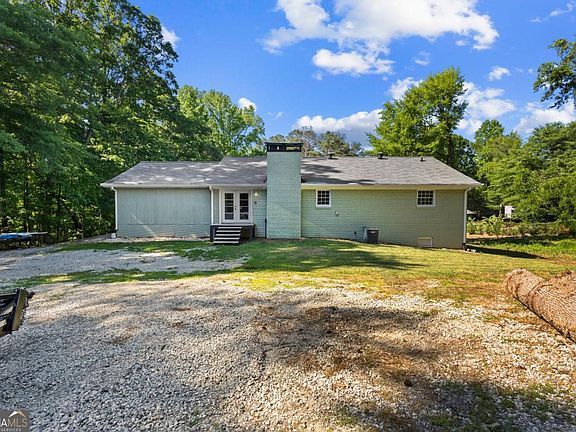 4th image of 3655 Humphries Hill Rd