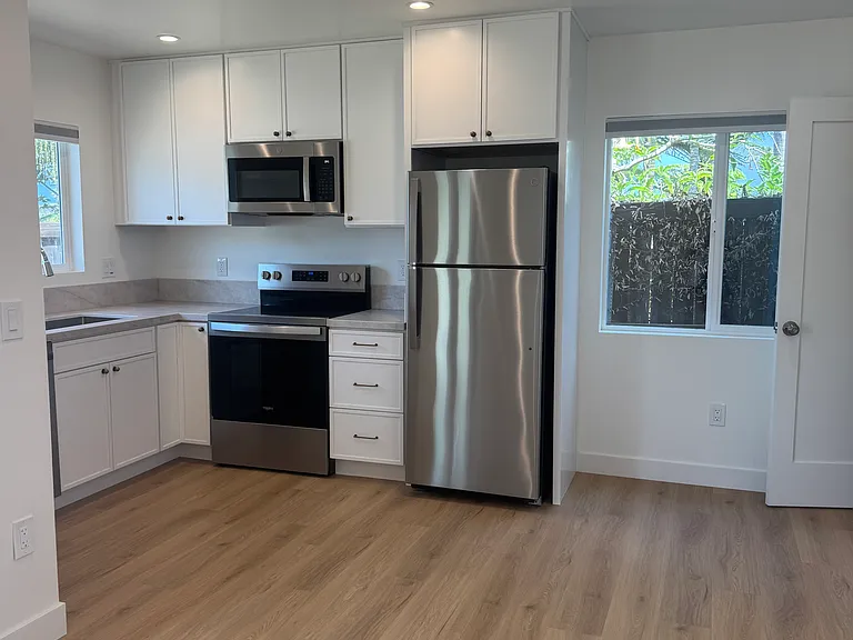 4726 Pescadero Ave — Photo 4