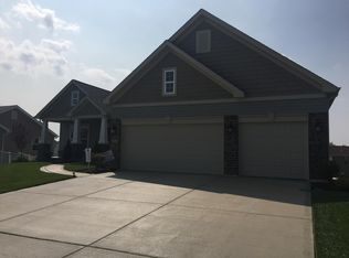 1111 Duxbury Ln, O'Fallon, MO 63366
