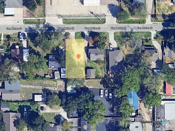 418 Van Molan St, Houston, TX 77022