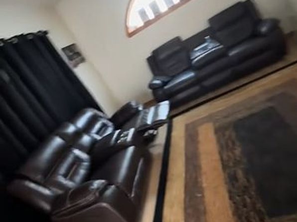 733 Home Park Blvd