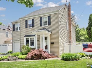 396 Burlington Rd, Paramus, NJ 07652