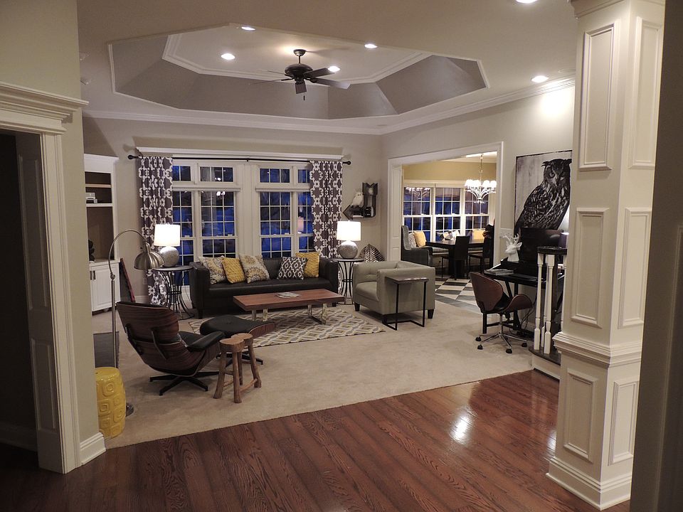 10ft + Ceilings