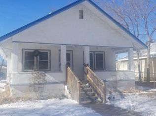 704 S 9th St, Lamar, CO 81052