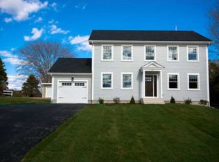 26 Miller St, Middletown, RI 02842