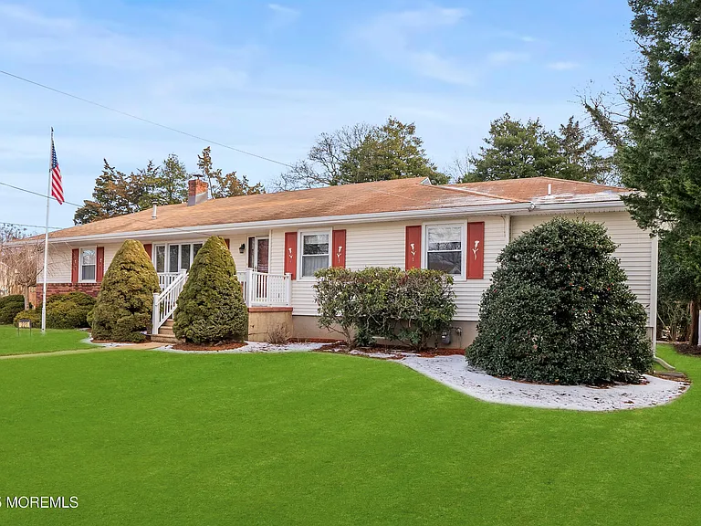 221 Belmar Ave — Photo 31