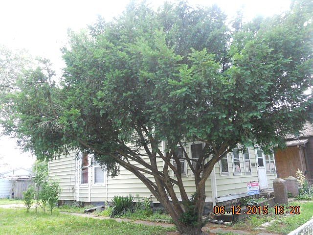 2nd image of 1545 3rd Ave