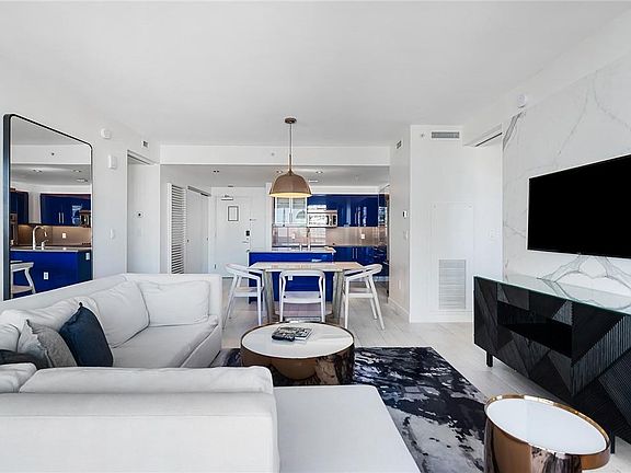 2nd image of 3101 Bayshore #806