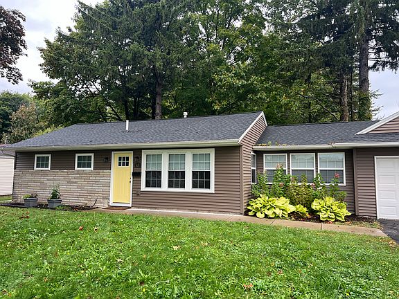 4th image of 65 Sherwood Ave