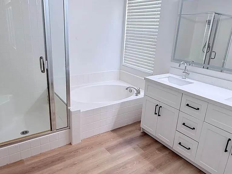 13403 Hawthorn Ave — Photo 15