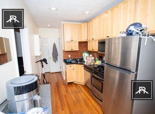69 Thatcher St #202, Brookline, MA 02446