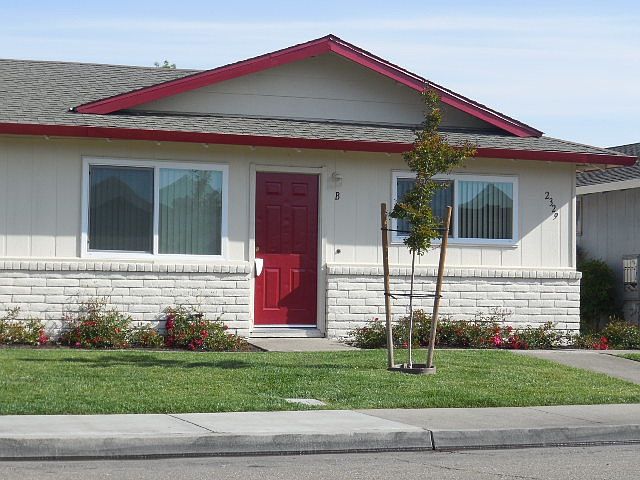 2nd image of 2329 Santiago Way APT C