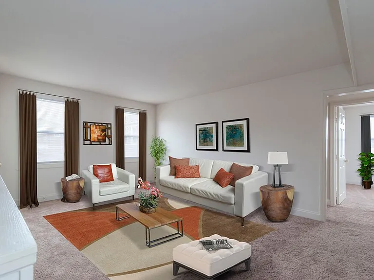 Oaklee Village Apartments — Photo 14