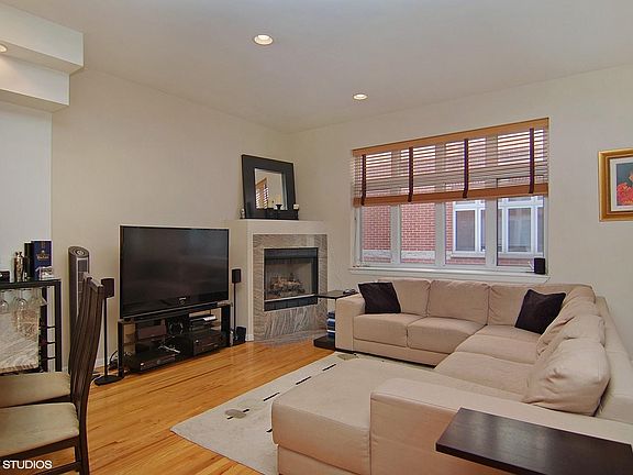 2nd image of 2427 N Clybourn Ave APT F