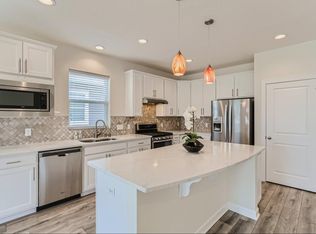 558 Satori Way, Chaska, MN 55318