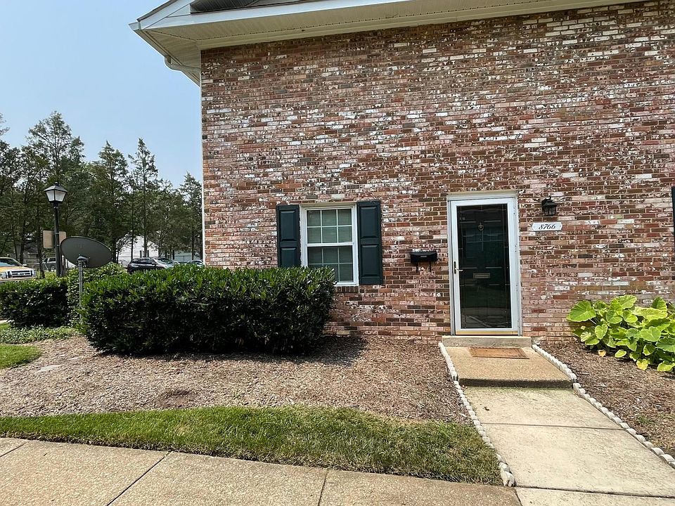 1st image of 8766 Walutes Cir #D