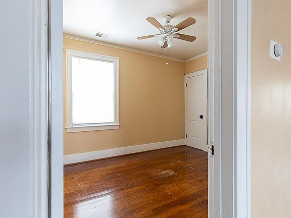 4th image of 4439 31st St #4439