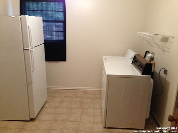 5th image of 1108 Trail St