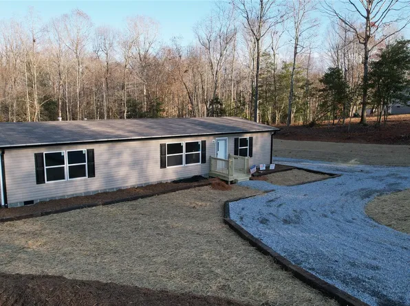 209 Deerfield Estates Ln, Stony Point, NC 28678