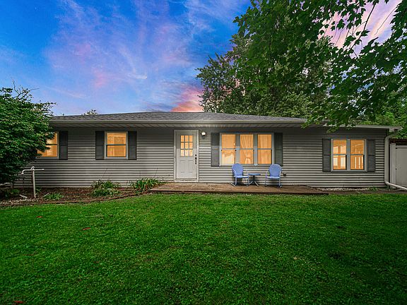 2nd image of 140 Hjelm Rd