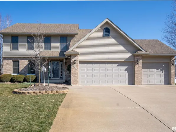 415 S Eastwood Dr, Long Grove, IA 52756
