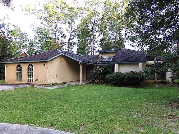 2nd image of 803 Valley Oak Dr