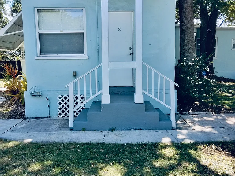 506 N 2nd St #8 — Photo 3