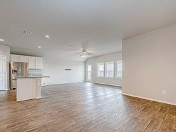 5th image of 22507 Theodoli Dr