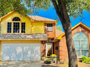 200 Fallen Leaf Ct, Irving, TX 75063