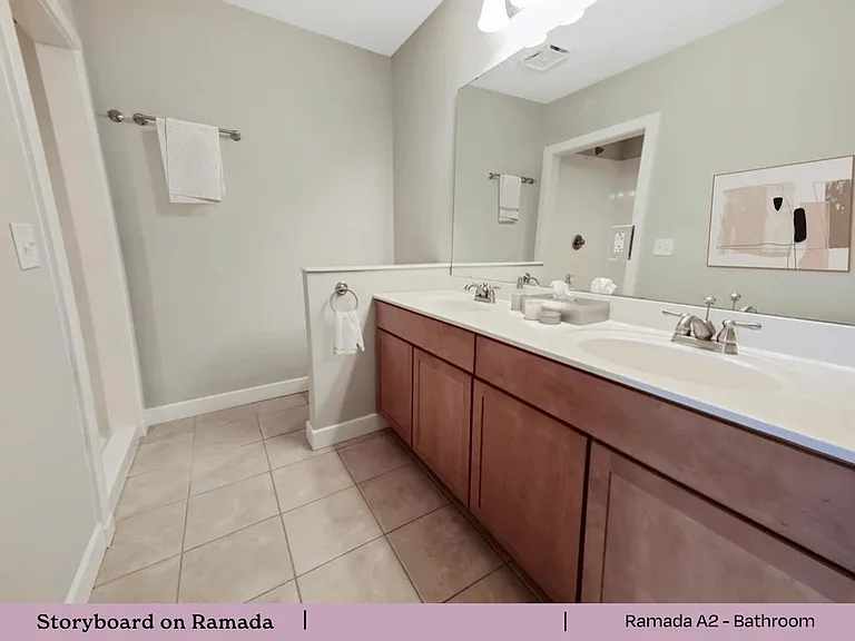 Storyboard on Ramada — Photo 23