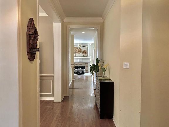5th image of 9610 Wolf Creek Dr