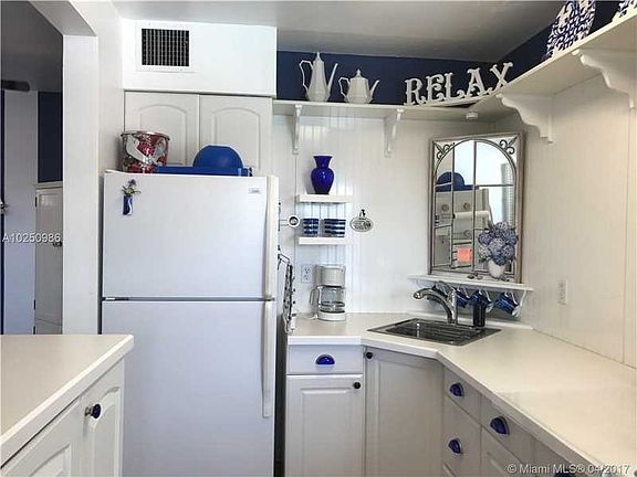 5th image of 1100 Atlantic Shores Blvd APT 403