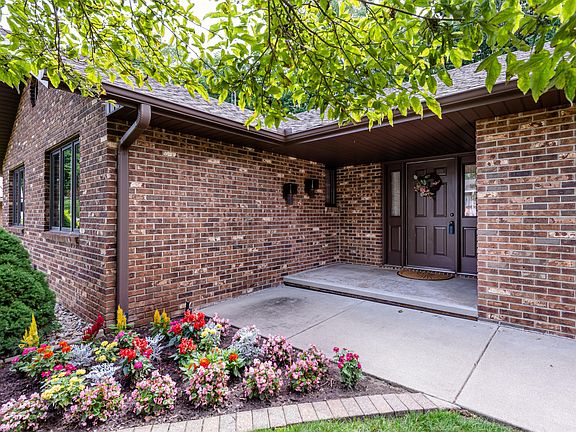 2nd image of 3123 Bluffwood Pl