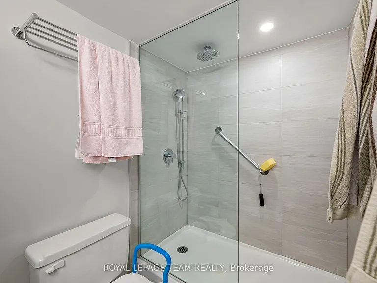 370 Dominion Ave #1102 — Photo 32