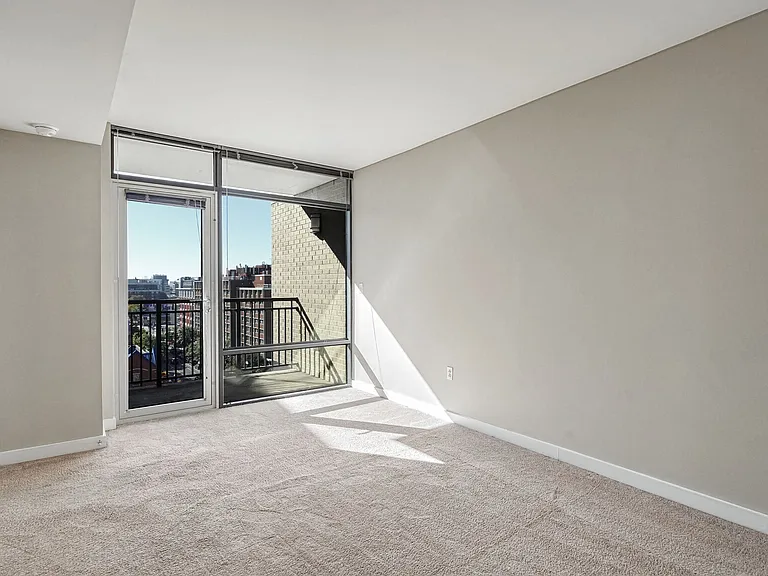 7th Flats — Photo 28