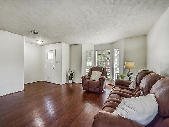 4th image of 5014 Winding View Ln