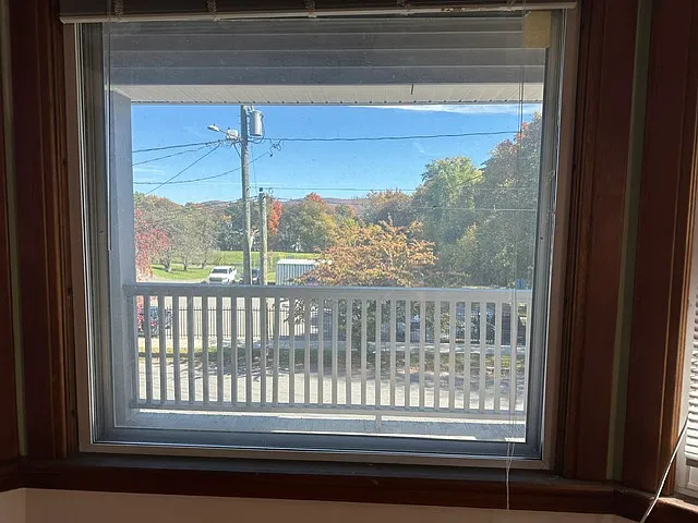 3 bed, 1400 sqft, $1,800 — Photo 3