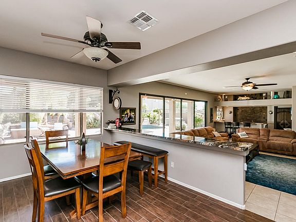 4th image of 2249 N Avoca