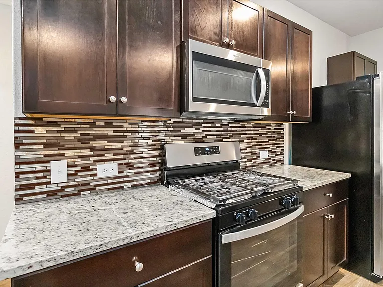 2845 Wolfcreek — Photo 12