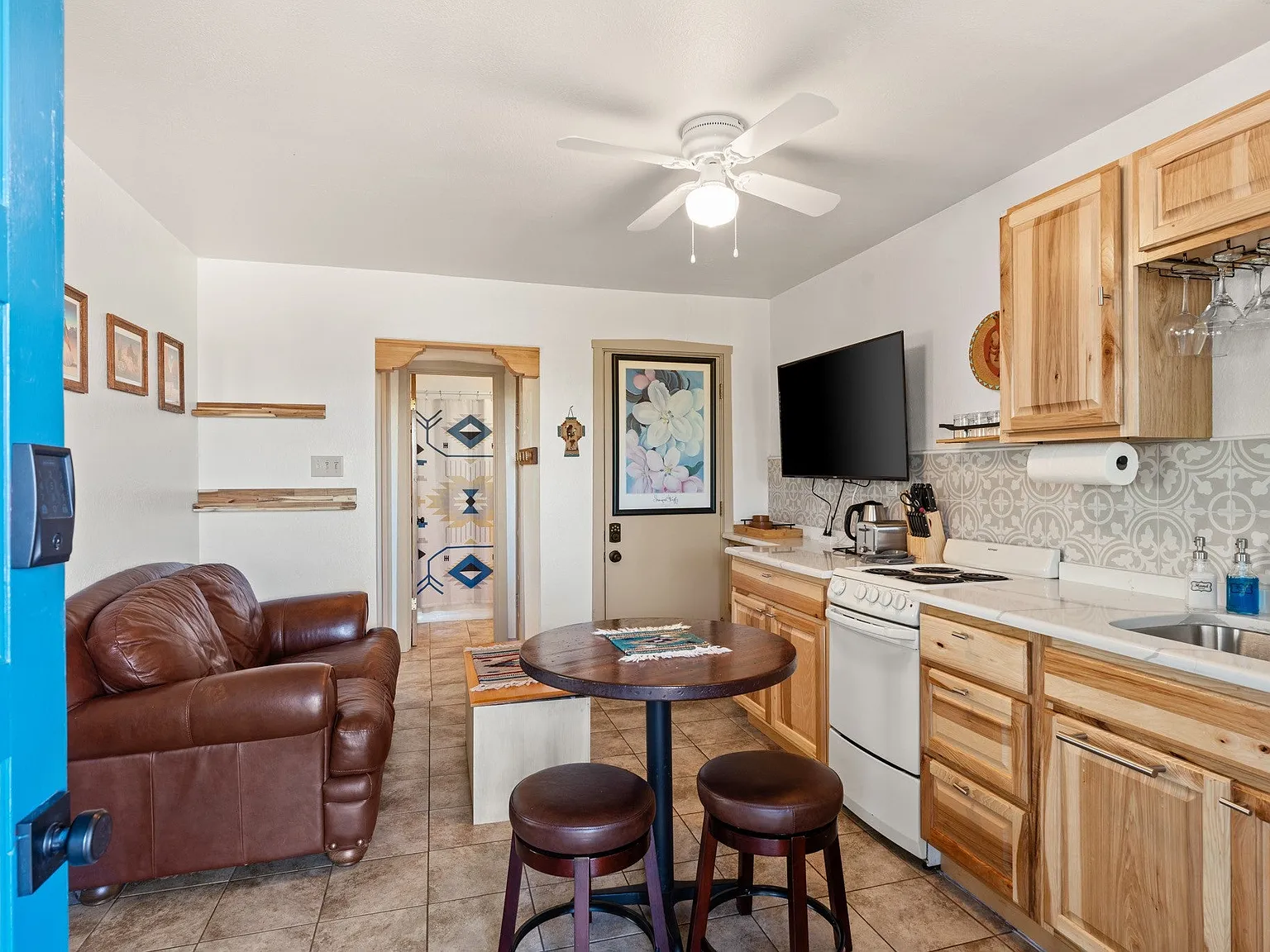 1 bed, 500 sqft, $1,950 — Photo 2